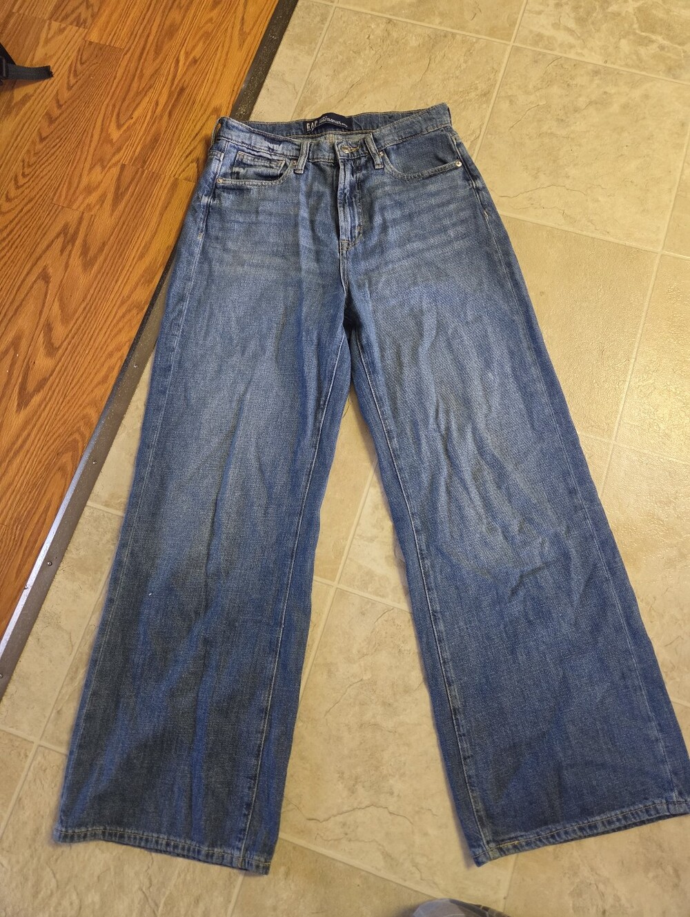 Gap Women Blue Denim Jeans - Classic Straight Wide Leg